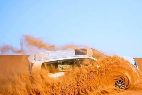 رحلات سفاري في الكثبان الرملية الذهبية في قطر، وركوب الجمال، والتزلج على الرمال، والبحر الداخليجو