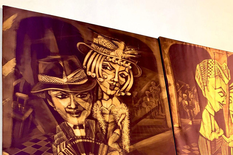 Group Tango Class for begginers at an iconic tango venue