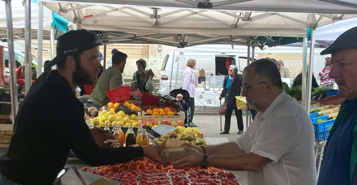 Afbeelding 5 van Bezoek aan en proeverij op de markt van Vienne