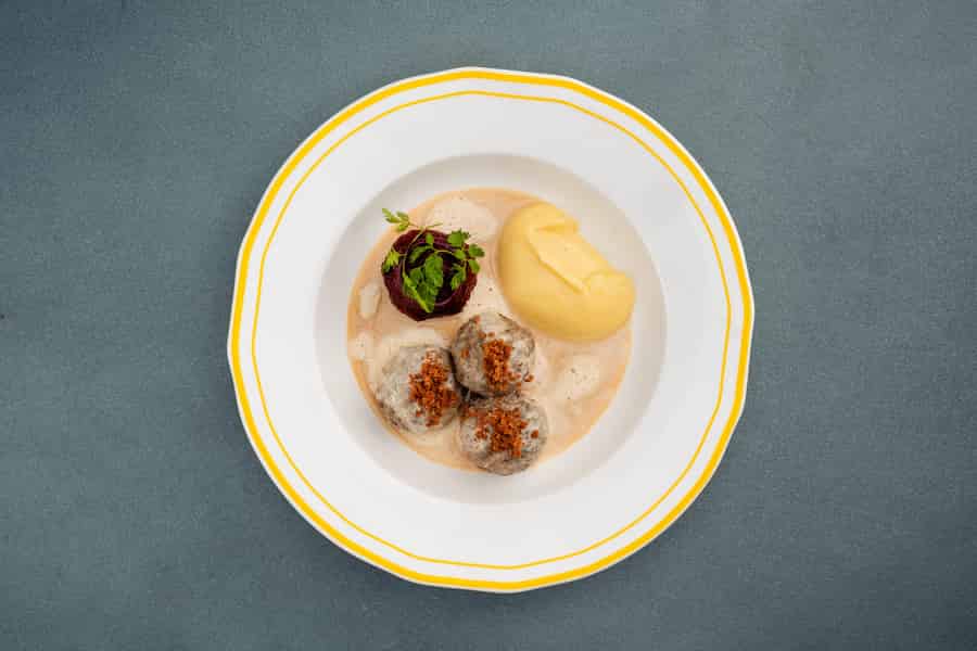 Berlin: Fernsehturm Sphere Tim Raue 4-Gänge-Menü – My Home. Foto: GetYourGuide Berlin: Fernsehturm Sphere Tim Raue 4-Gänge-Menü – My Home. Foto: GetYourGuide