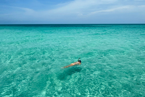 Sandbar, Snorkel, and Sunset Sail with Drinks in Key West