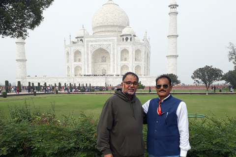 泰姬陵与阿格拉堡之旅（含标志性摄影环节）探索泰姬陵（仅限导览）