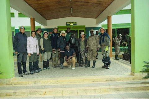 Ciej Tours 9-dniowy trekking na goryle i Nanyuki, góra Kenia