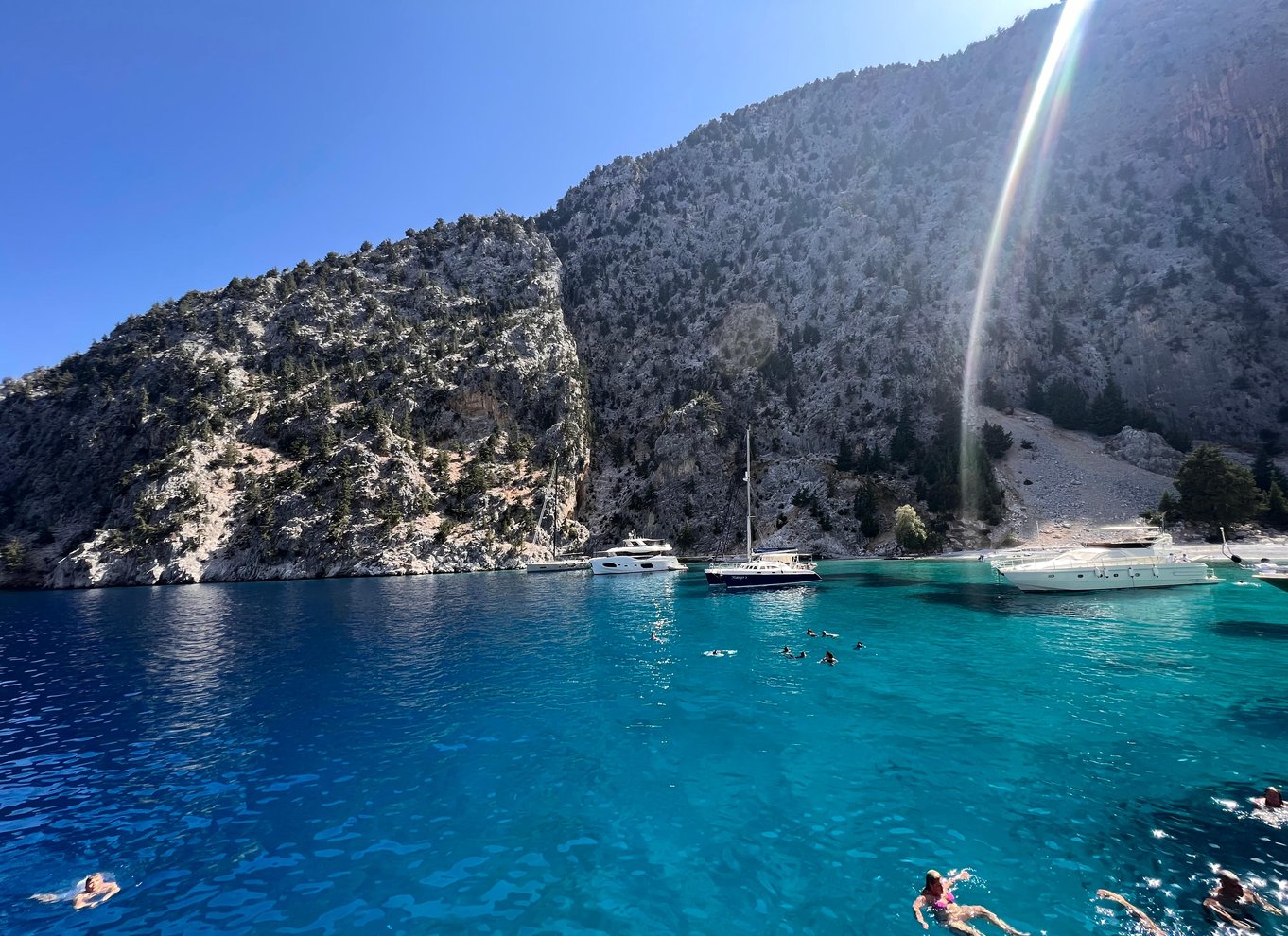 Faliraki: Bådtur til Anthony Quinn & The Caves med drikkevarer