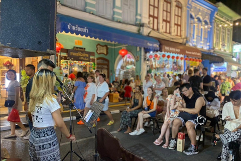 Tour della vita notturna di Phuket: avventura tra i bar e i club VIP di PatongTour della vita notturna di Phuket: tour dei bar e dei club con ingresso gratuito