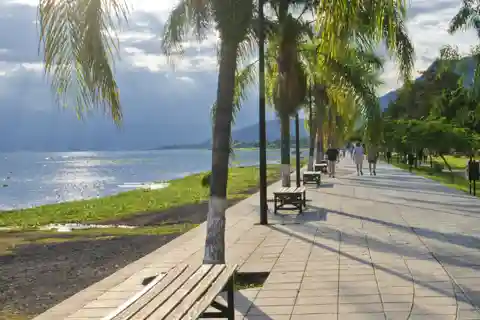 De Guadalajara a Chapala y Ajijic: Tour en motocicleta