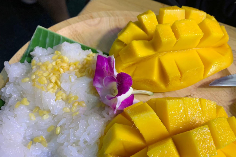 Bangkok: Vegetarian Food Tour with Tuk Tuk Ride