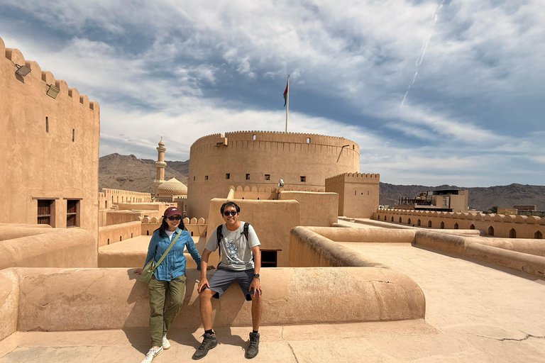 Shared Tour to Nizwa Fort & Souq, Al Hamra & Jebel Shams
