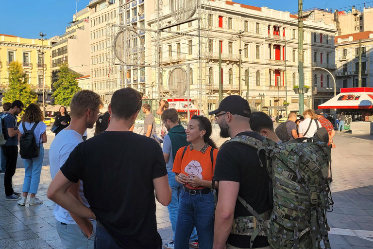 Atenas: Caça ao tesouro urbana particular com paradas para comer