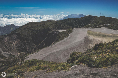 San José: Irazú Volcano and Quetzal Adventure