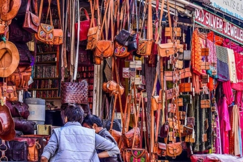 Tętniące życiem rynki Varanasi (2-godzinna wycieczka piesza z przewodnikiem)