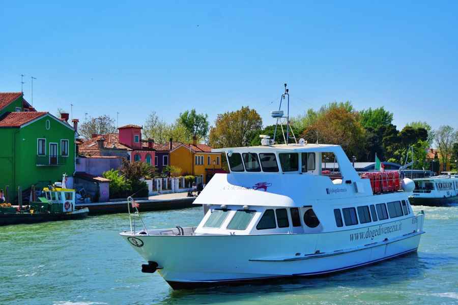 Venedig: Murano und Burano Bootstour mit Besuch der Glasfabrik. Foto: GetYourGuide