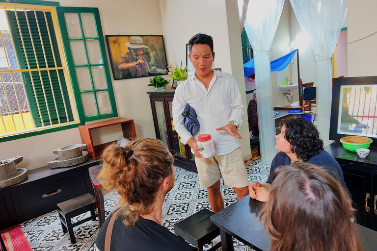 Hoi An Food Tour: 12 Flavors of a Former Trading port
