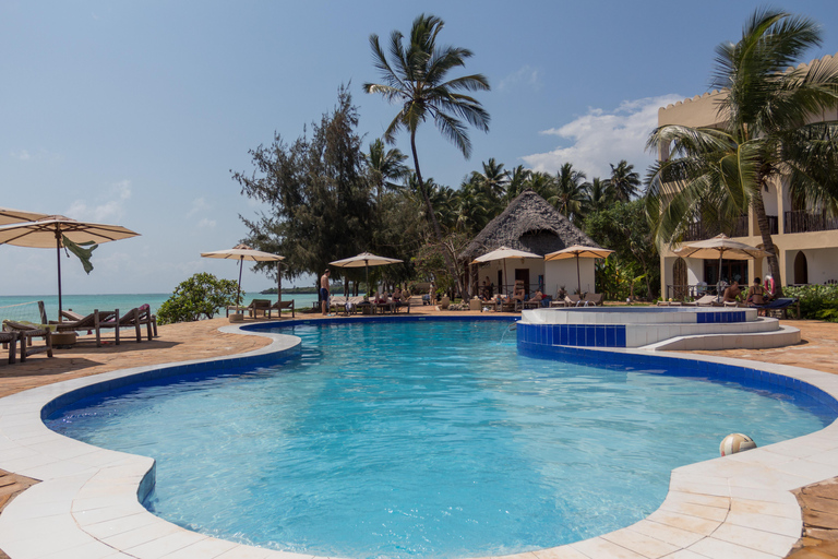 Zanzibar Resort all-inclusive dagupplevelseReef &amp; Beach Resort: Dagskort med all-inclusive och transfer