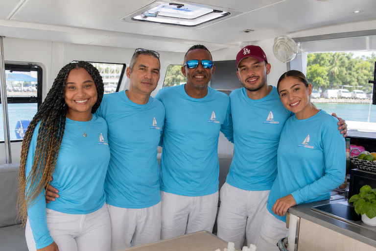 Cartagena: Private Luxury Catamaran Charter by Duration Barú Island Premium Escape • 6H