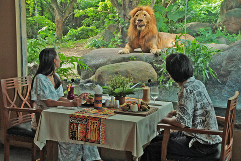 Bali Tour: Dinner with the Wildlife in the Zoo