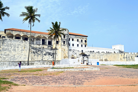 Accra: Cape Coast & Kakum Park Tour by "Trotro" Minibus