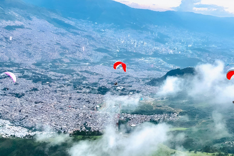 MEDELLIN : VOL EN PARAPENTE + ENREGISTREMENT PHOTOGRAPHIQUE