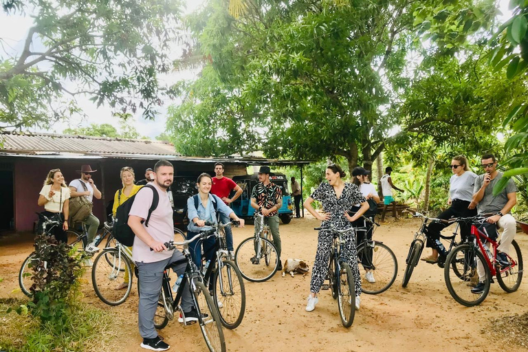 Anuradhapura: Heritage Mountain bike Tour