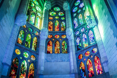 Barcelona: Sagrada Família Skip the Line Tour & Entry Ticket Tour in French