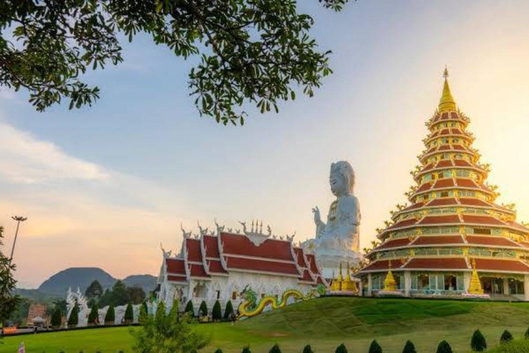 Chiang Rai: Explore 3 Highlight Temples (White, Blue, Red) Meeting Point: Wat Phra Singh (Hotels Outside Pickup Area)