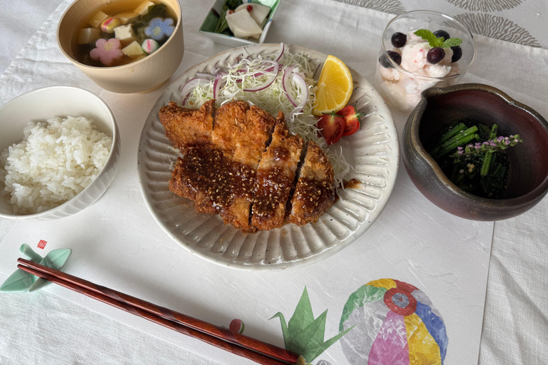 Tokyo Haneda: Hands-On Wappa Bento & Japanese Culture Homemade : Temari Sushi in a Traditional Wappa Bento Box