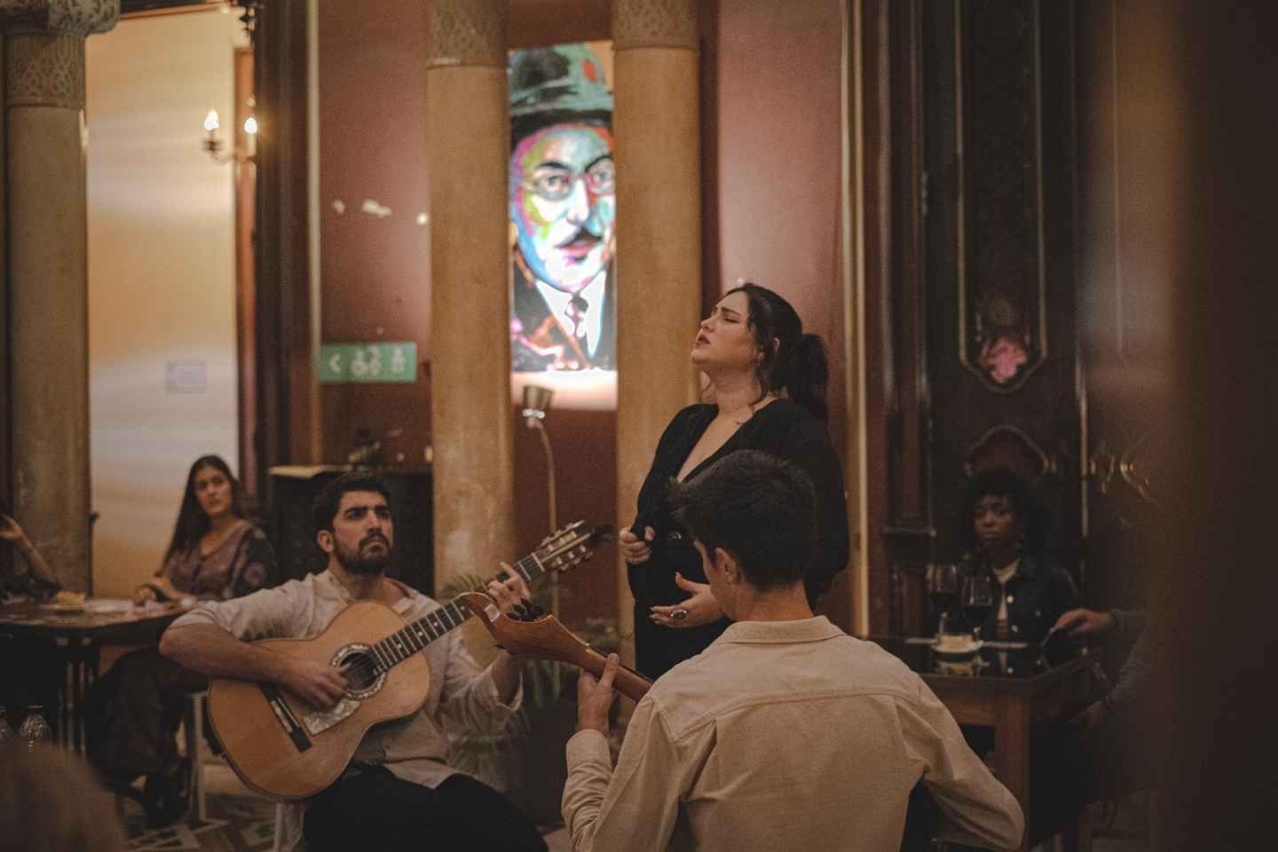 Lisbon: Traditional Fado at EmbaiXada - Lisbon: Traditional Fado at EmbaiXada