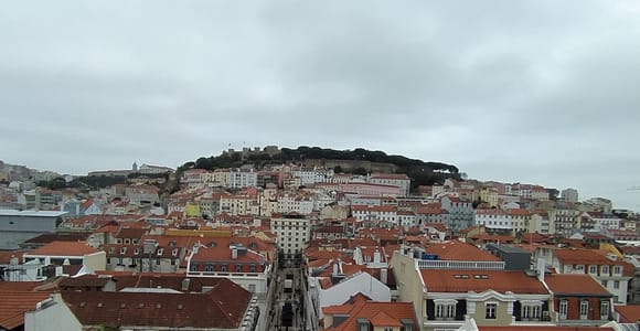 Lisbon Old Town sightseeing with tuk tuk