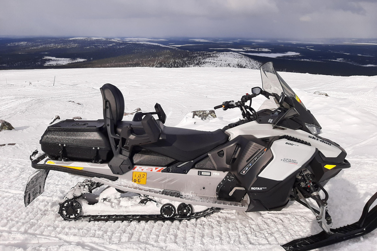 Levi: Photo Snowmobile Tour & Campfire Break