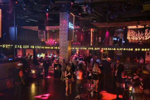 Las Vegas: Night Out at Clubs with Free Drinks and Party Bus Latin Club Crawl