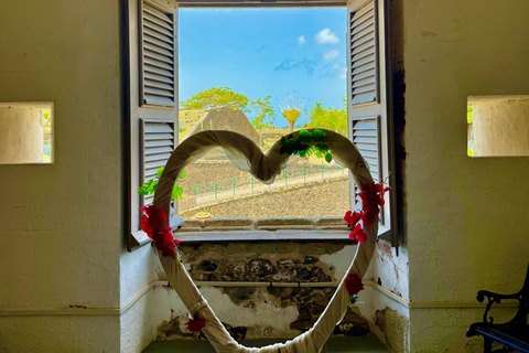 圣特：在世界上最美丽的海湾之一乘船游览圣女群岛：在世界上最美丽的海湾之一乘船游览