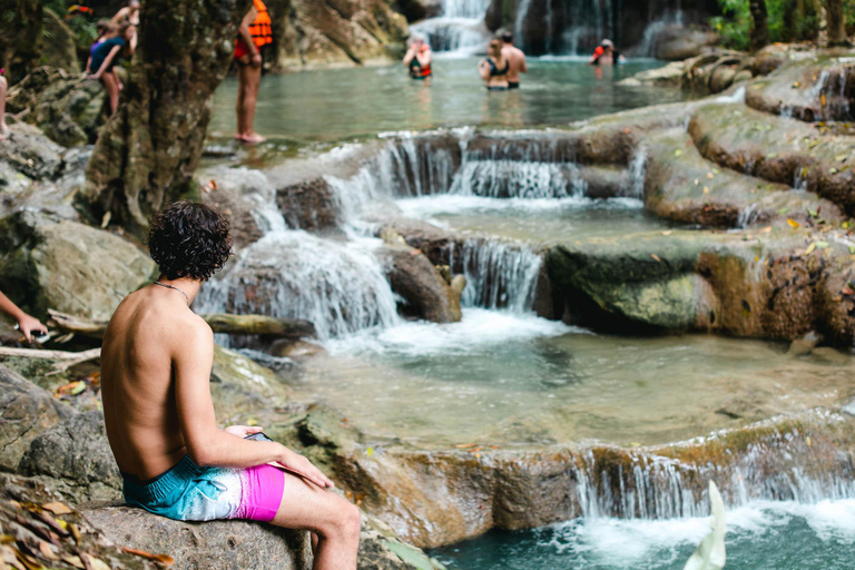 Bangkok: Tour privato e personalizzato di KanchanaburiTour privato con guida turistica di lingua tedesca