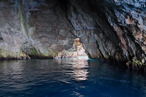 7 uur privétour Perast, Kotor Baai &amp; Blauwe Grot, lunchpauze