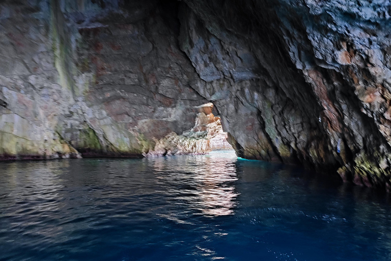 Visite privée de 7 heures Perast, la baie de Kotor et la grotte bleue, pause déjeuner