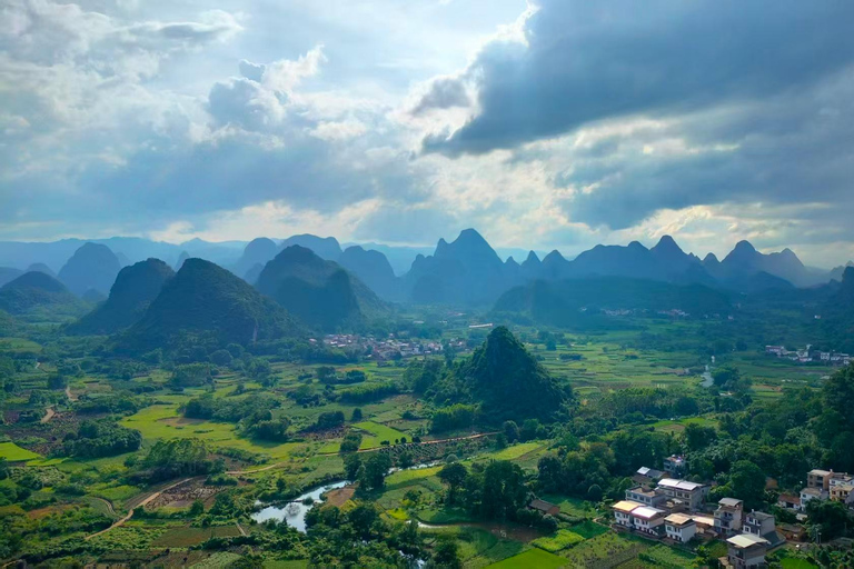 Yangshuo: Cuiping Wuzhishan & Moon Mountain Tour