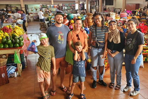 León: Central Market Food Tasting Tour