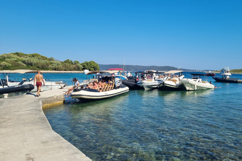 Split-Blue Lagoon, Šolta Shipwreck &amp; Maslinca Private Tour