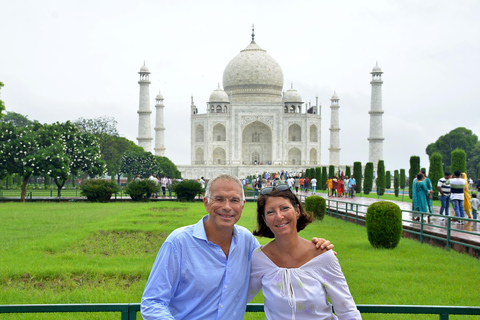 Från Delhi: 2-dagars Agra- och Fatehpur Sikri-tur med tågBoende på 5-stjärnigt hotell