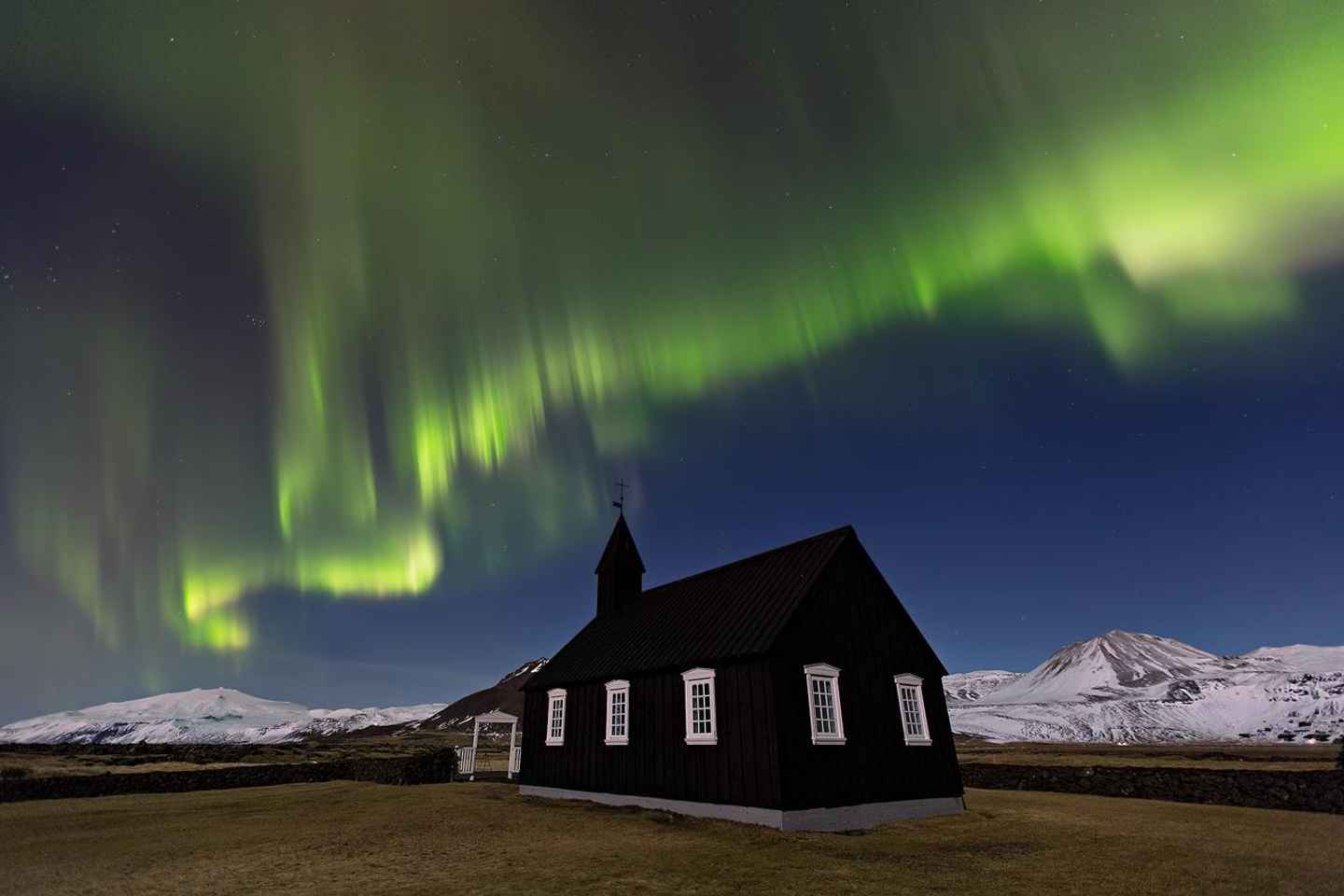 From Reykjavik: Northern Lights Hunt Super 4X4 Tour