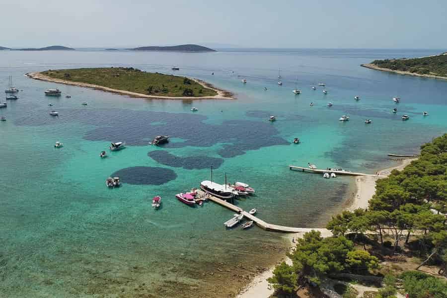 Trogir: Blaue Lagune und 3 Inseln Speedboat Tour. Foto: GetYourGuide Trogir: Blaue Lagune und 3 Inseln Speedboat Tour. Foto: GetYourGuide