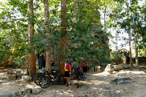 Indiana Jones: Guided Jungle Trails and Temples Bike Tour