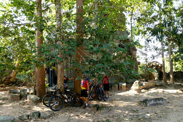 Indiana Jones: Guided Jungle Trails and Temples Bike Tour