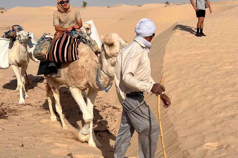 Eintauchen in die Sahara: 2-Nächte-Camp und Biwak-Abenteuer