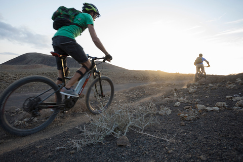 Fuerteventura Nord: Tour guidato PREMIUM in e-bikeTour Coast to Coast PREMIUM in Ebike, 45 km (moderato)