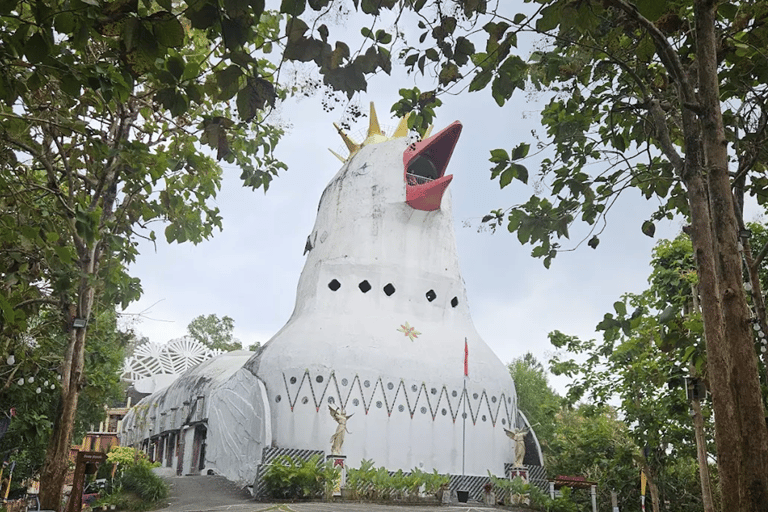 Från Yogyakarta: Borobudur, kycklingkyrkan och Mendut-templet