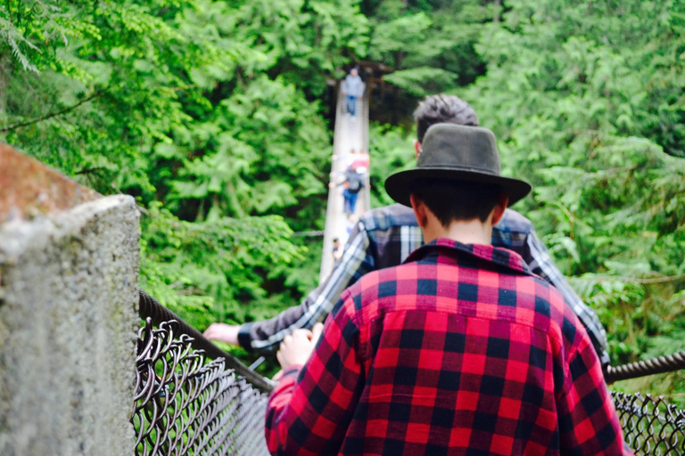 Vancouver: Lynn Canyon Park Hike & Pitt Meadows Bike Tour