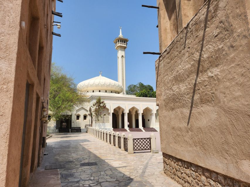 迪拜：旧城区之旅，包括博物馆、露天市场和乘船游览| GetYourGuide