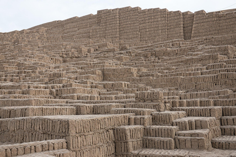 From Lima: Miraflores + Huaca Pucllana Tour