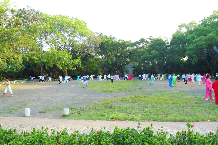 Haikou: People’s Park Tai Chi & Kung Fu Class