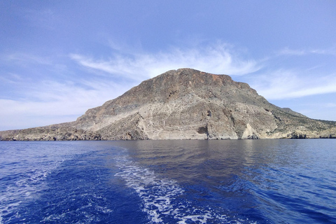 Sud de la Crète : excursion d&#039;une journée à bord d&#039;un voilier au coucher du soleil avec repas à volontéDe Matala et Kokkinos Pyrgos